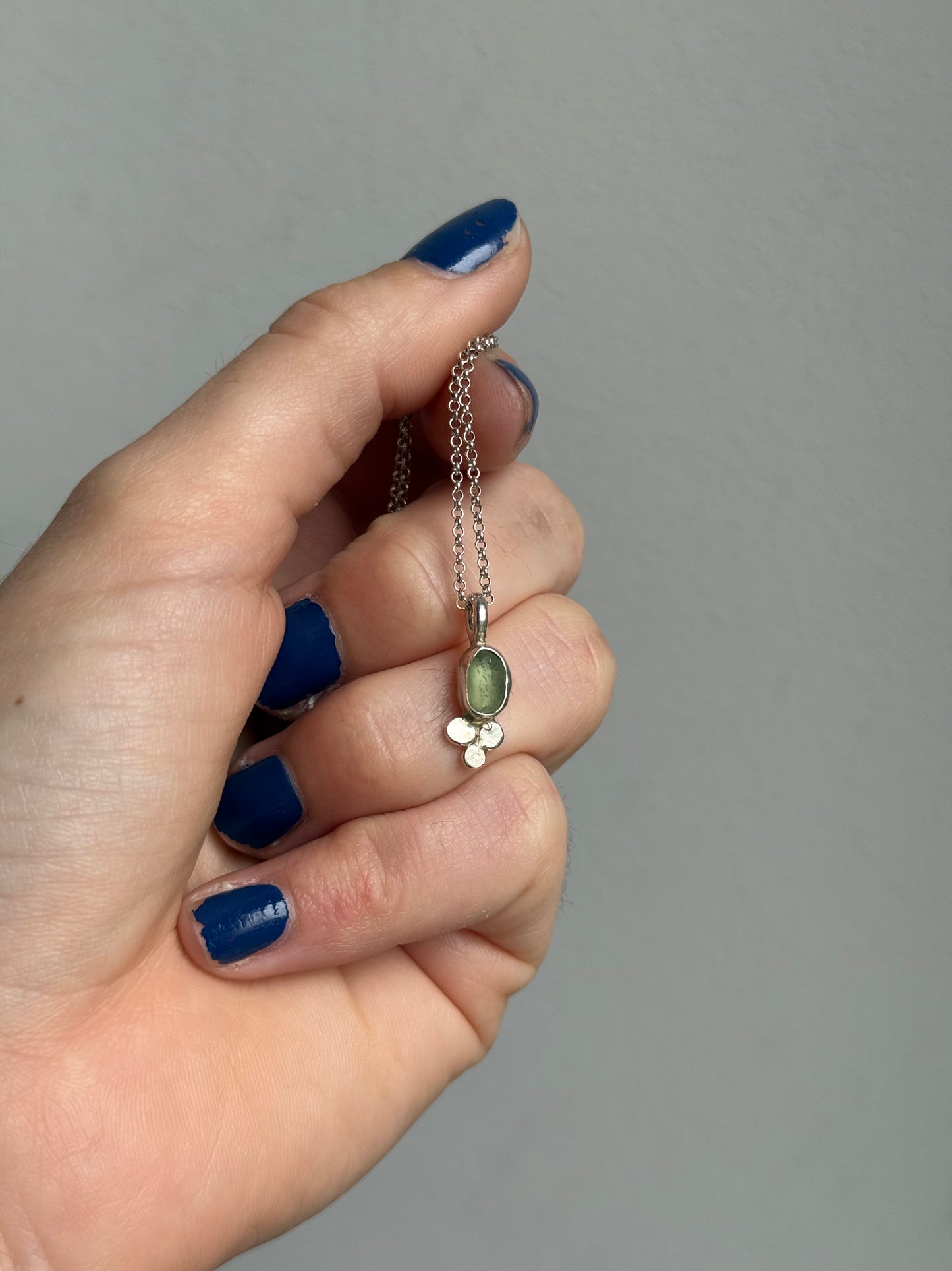 bloom seaglass pendant no.1