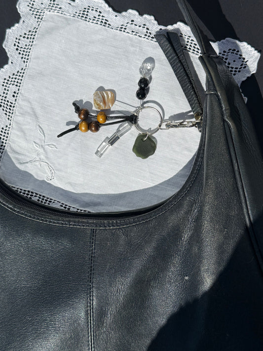 Tide Charm No.13
