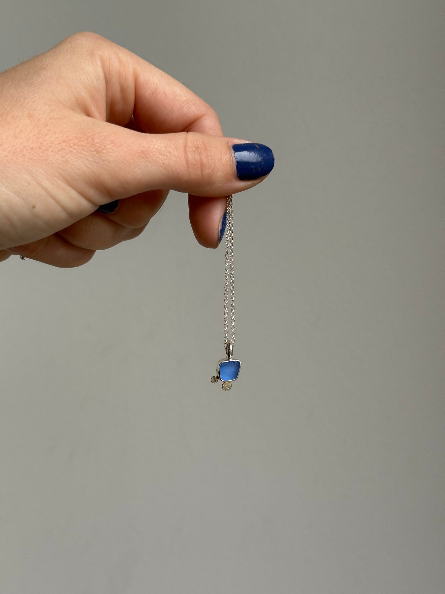 bloom seaglass pendant no.2