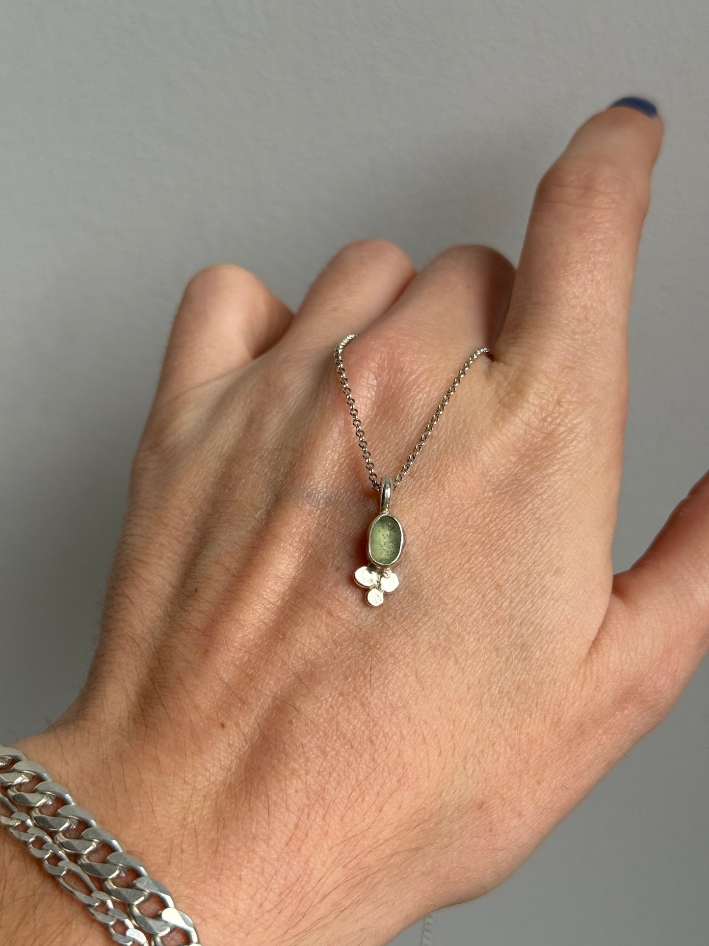 bloom seaglass pendant no.1