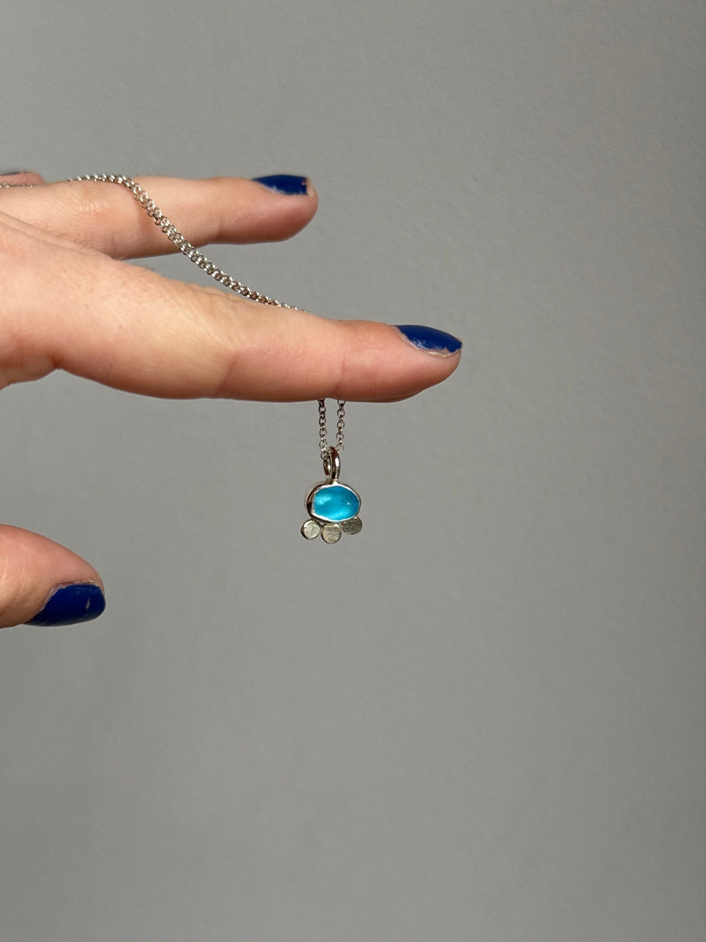 bloom seaglass pendant no.3