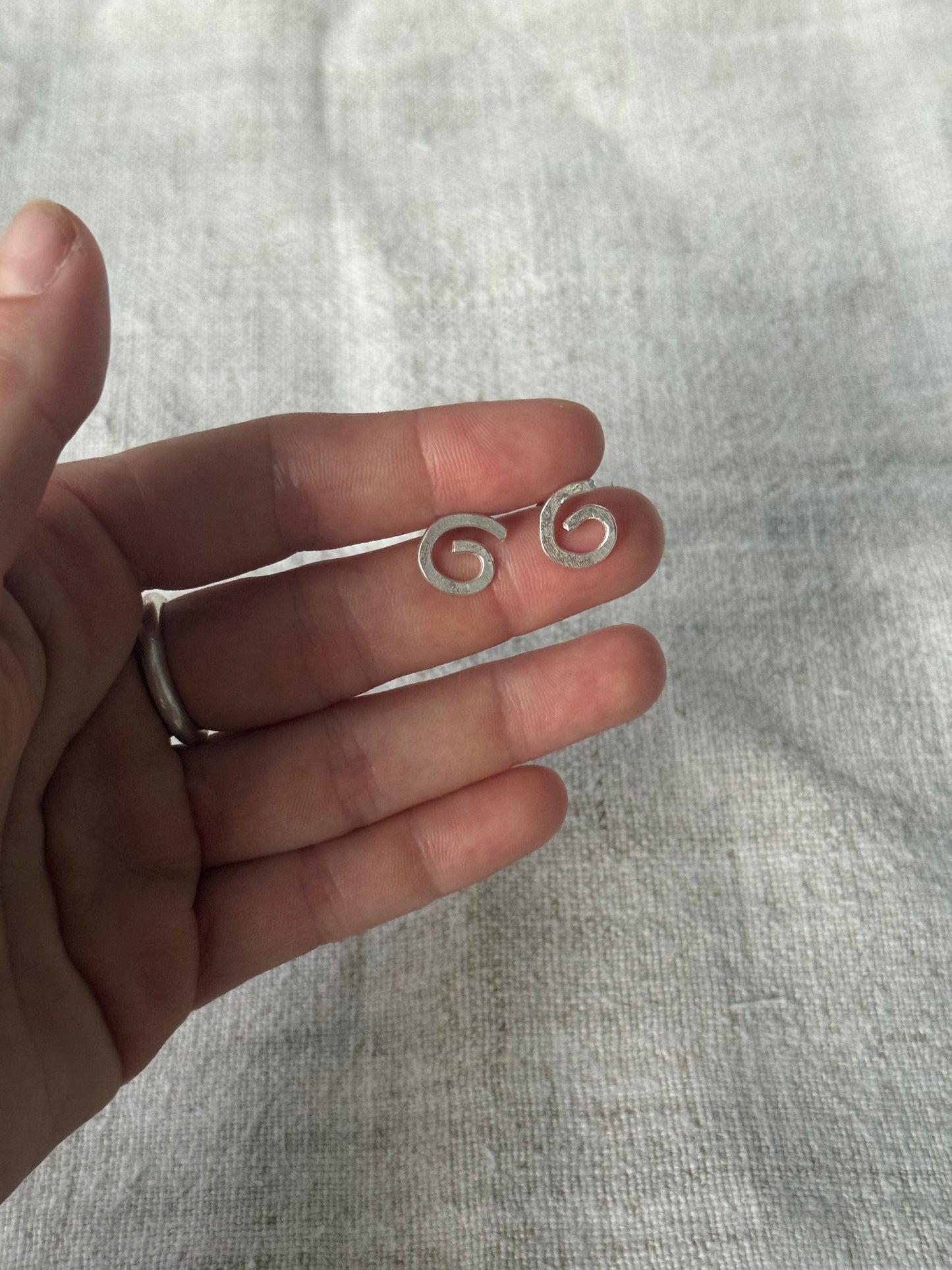 spiral studs