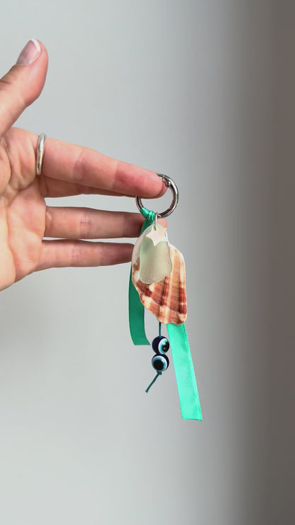 Tide Charm No.33