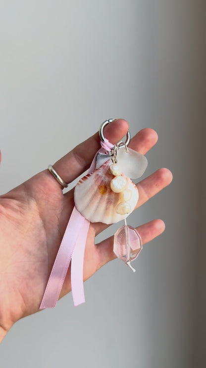 Tide Charm No.16